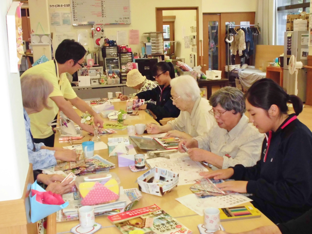 新田学園の職場体験の様子