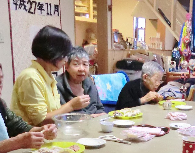 昼食の手作り餃子